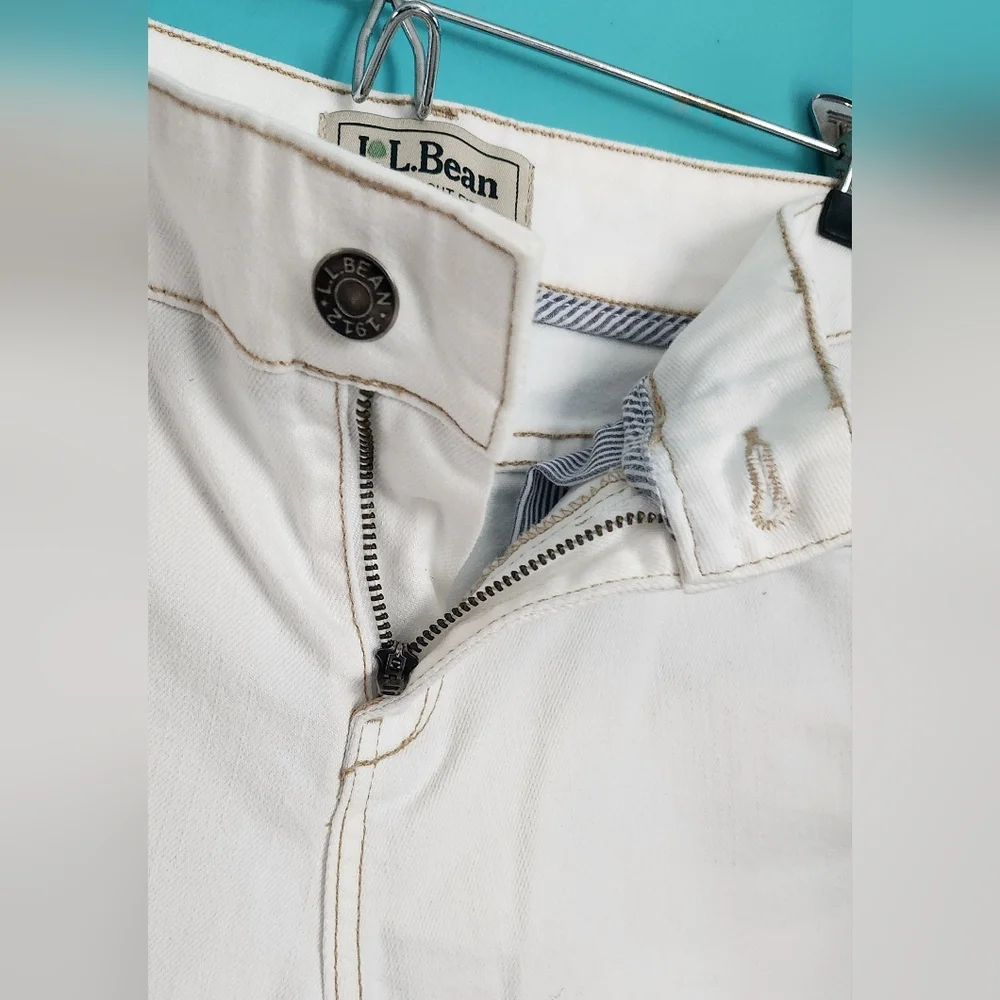 LLBEAN Women's Off white Straight Fit Jeans Size 8P